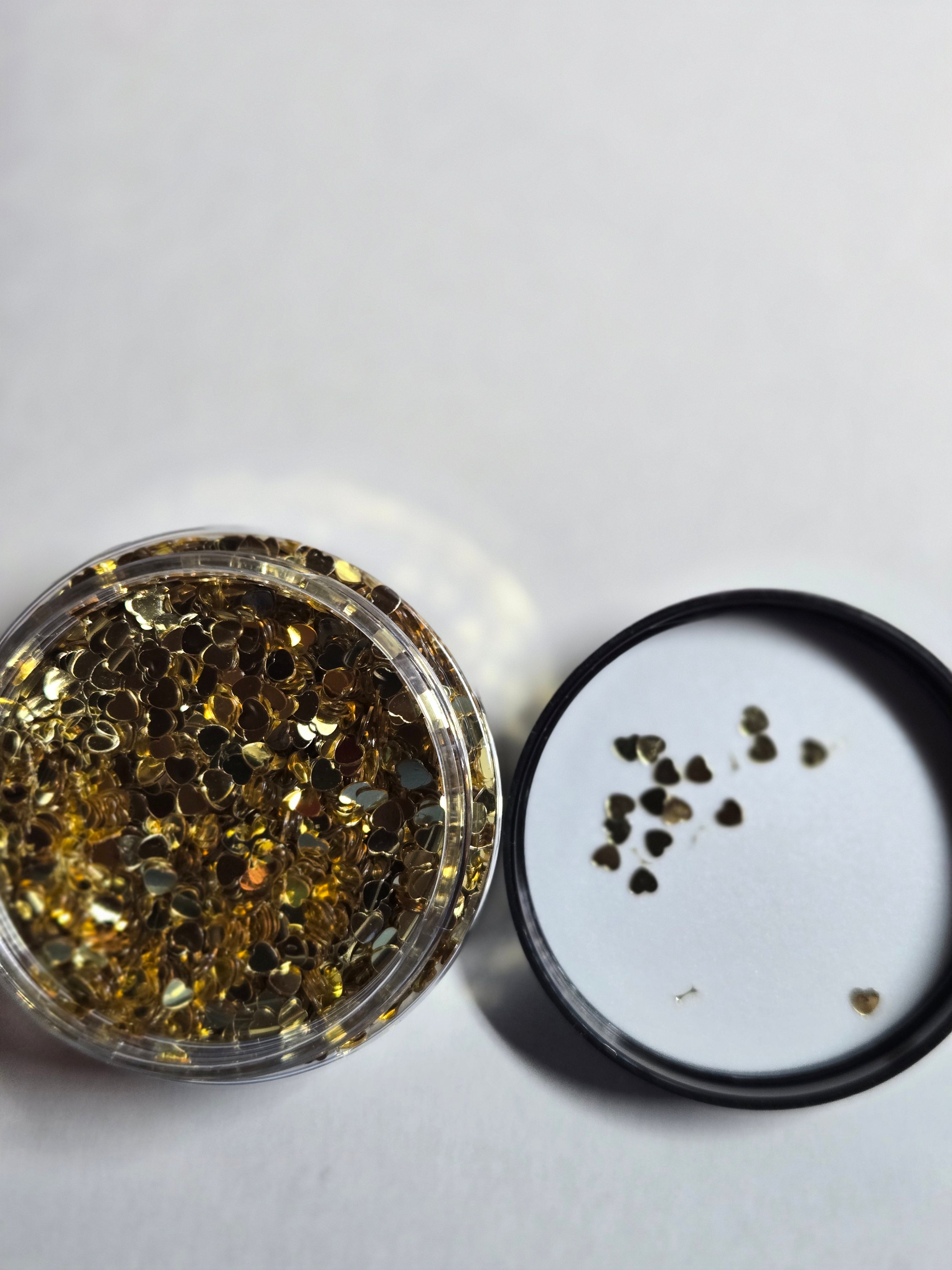 Gold heart glitter shape